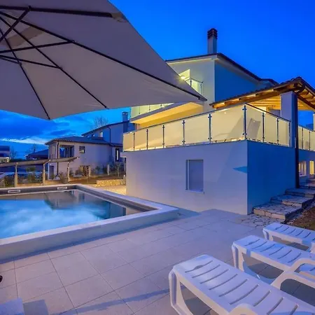 Villa Mihaela By Istrialux *